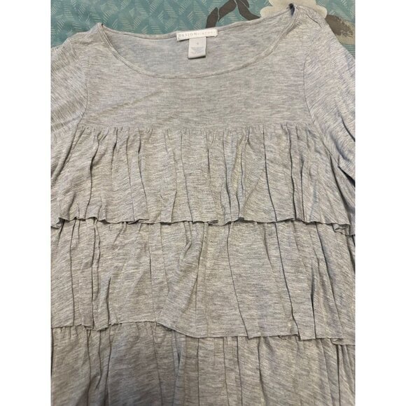 6 FOR $15 Design history small ruffled top - Picture 3 of 4